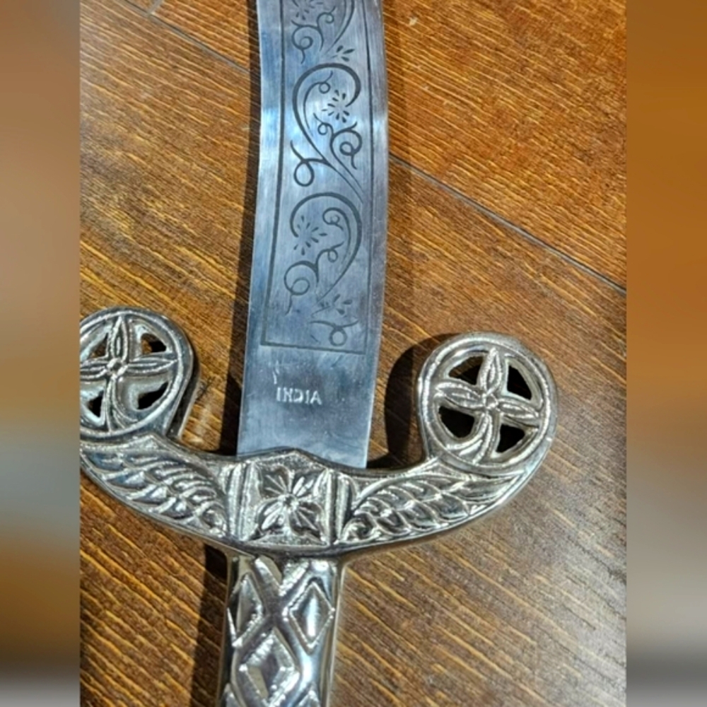 Beautiful and Unique Metal Bellydance Sword with ornate etched detail - Picture 6 of 8